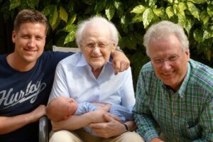 family, generations, great-grandparents-1827369.jpg